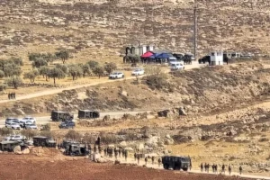 مستعمرون يقطعون إمدادات المياه عن قرية بيت عور الفوقا غرب رام الله مستعمرون يقطعون إمدادات المياه عن قرية بيت عور الفوقا غرب رام الله